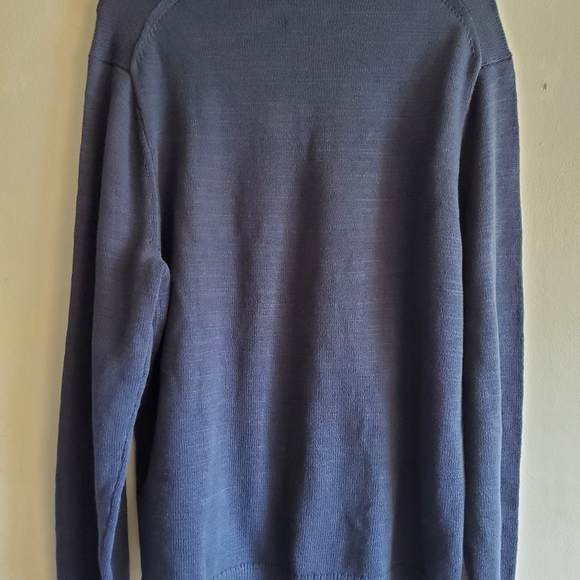Abercrombie and Fitch men's sweater size Large. - Picture 6 of 10